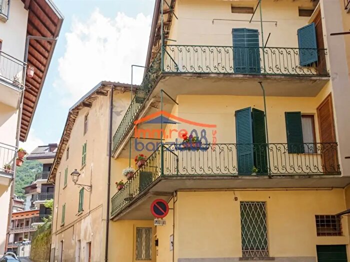 Appartamento trilocale in vendita in Barzio