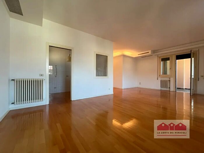 Appartamento trilocale in affitto in Via Gaetano Giardino, Vicenza