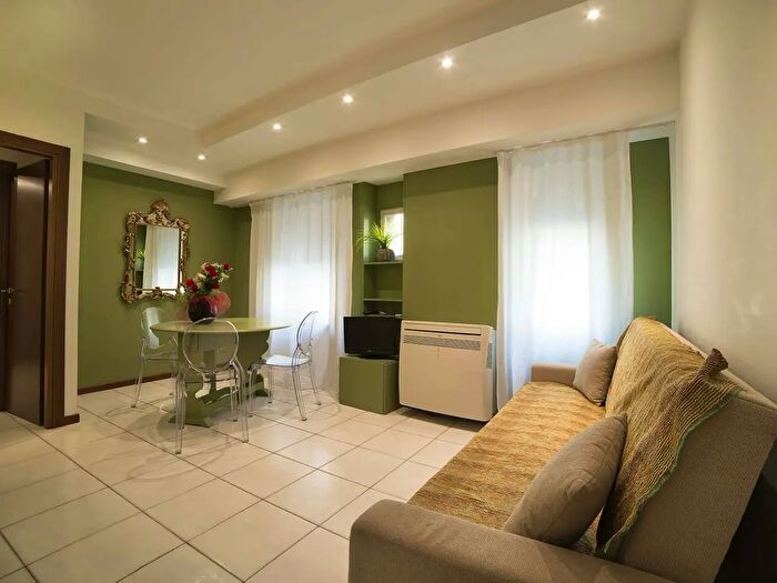 Appartamento monolocale in affitto in Via Antonio Cantore, Verona