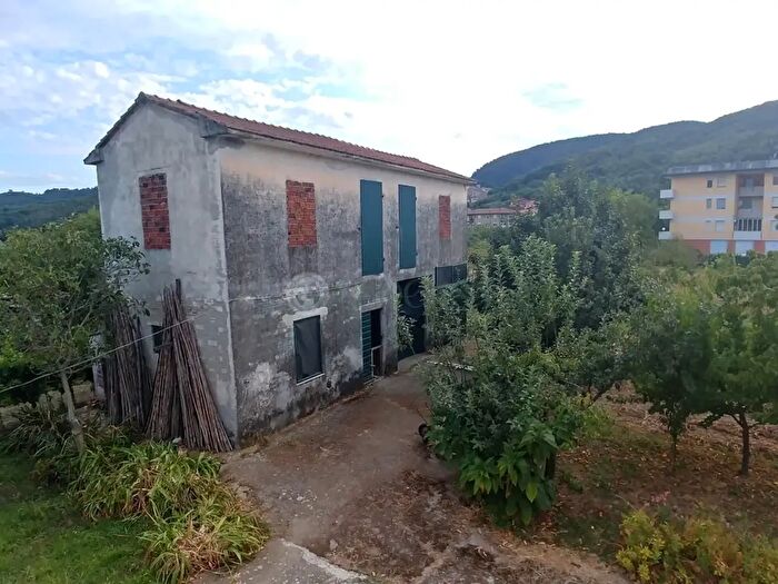 Casa in vendita in Ameglia