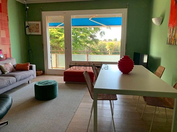 Appartamento quadrilocale in affitto in Via Rodi, Lido di Venezia, Venezia