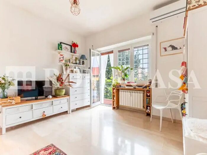 Appartamento monolocale in vendita in Via Luigi Zambarelli, Roma