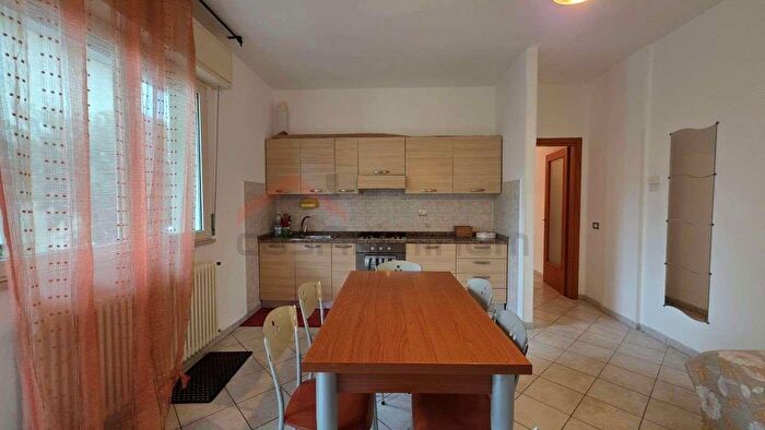 Appartamento trilocale in vendita in Via Morgagni, Rimini