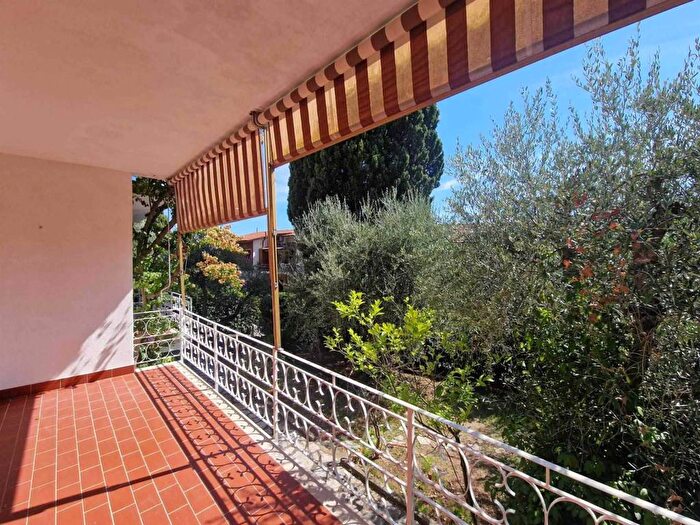 Casa quadrilocale in affitto in Castiglioncello, Rosignano Marittimo