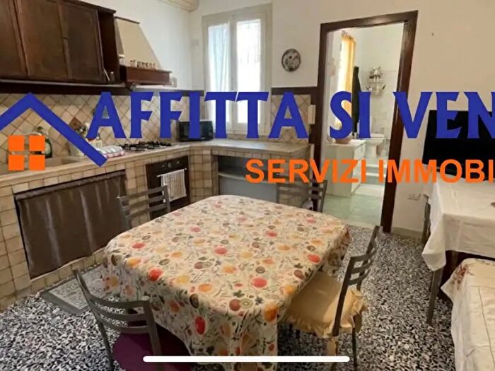Appartamento quadrilocale in vendita in Via Bainsizza, Siracusa