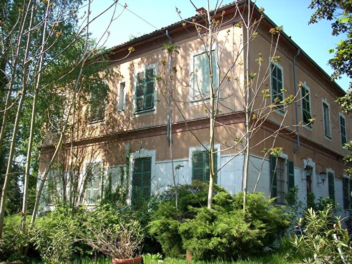 Casa con 6 locali in vendita in Frugarolo