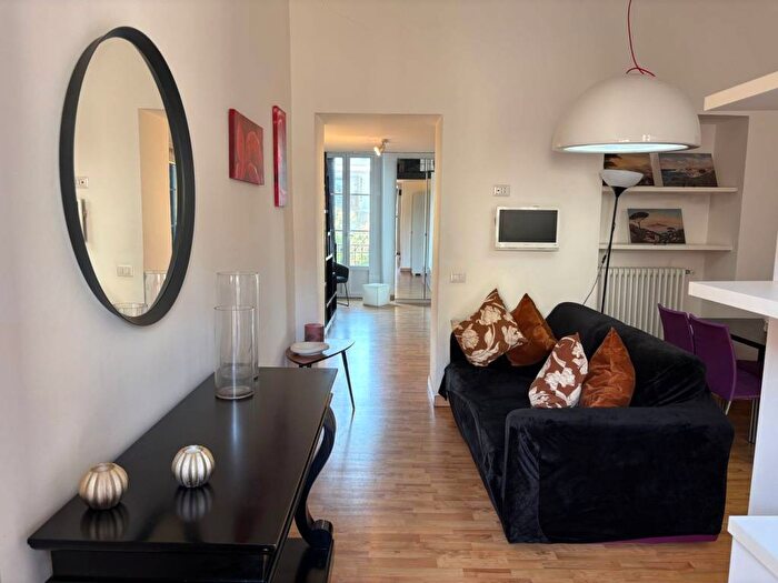 Appartamento bilocale in affitto in Bastioni di Porta Volta, Moscova, Milano