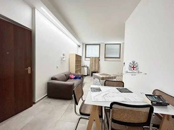 Appartamento monolocale in affitto in Via Grado, Milano