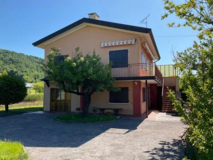 Casa quadrilocale in vendita in Via Novembre, Cividale Del Friuli