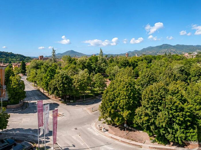 Appartamento con 6 locali in affitto in Viale Maggio, Centro, Fabriano