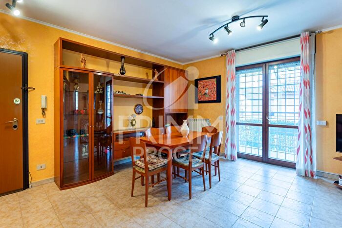 Appartamento trilocale in vendita in Via Publio De Tommasi, Roma