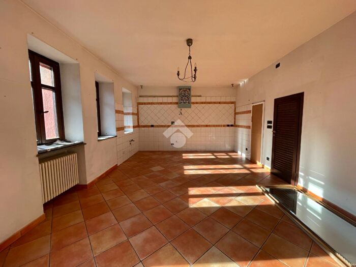 Casa con 5 locali in vendita in Via Camillo Benso Conte di Cavour, San Giorgio Canavese