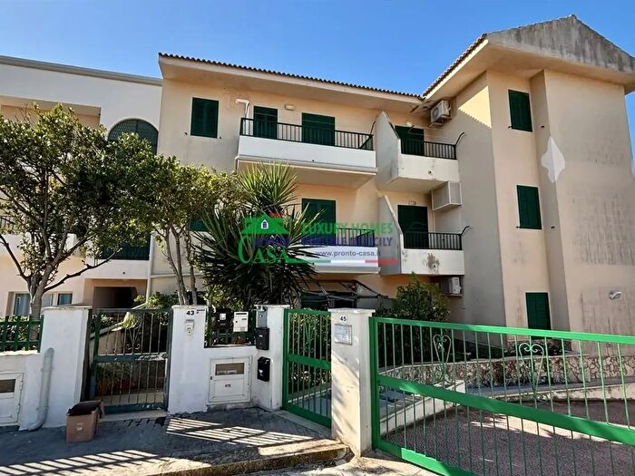 Appartamento trilocale in vendita in Via Gaetano Schembri, Ragusa