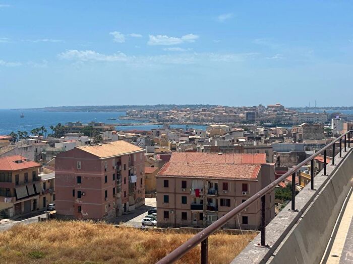 Casa monolocale in affitto in Via Napoli, Borgata Santa Lucia, Siracusa