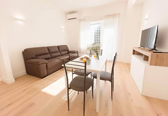 Appartamento bilocale in vendita in Piazza Pio XI, Roma