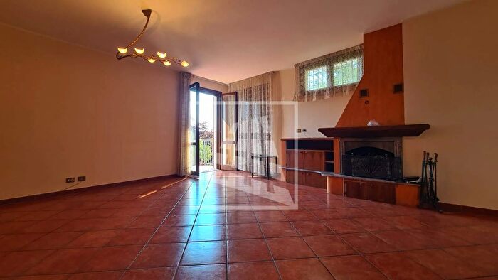 Casa con 6 locali in vendita in Via Fratelli Cervi, Albinea