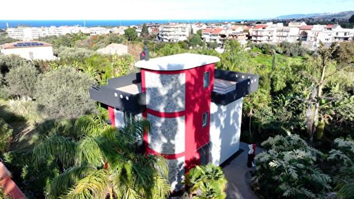 Casa con 6 locali in vendita in Via Carmelo Pagano, San Filippo Del Mela