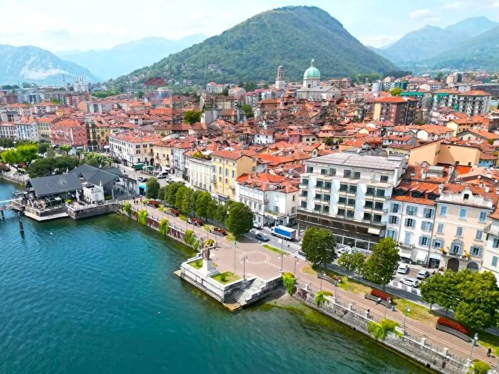 Appartamento con 7 locali in affitto in Verbania