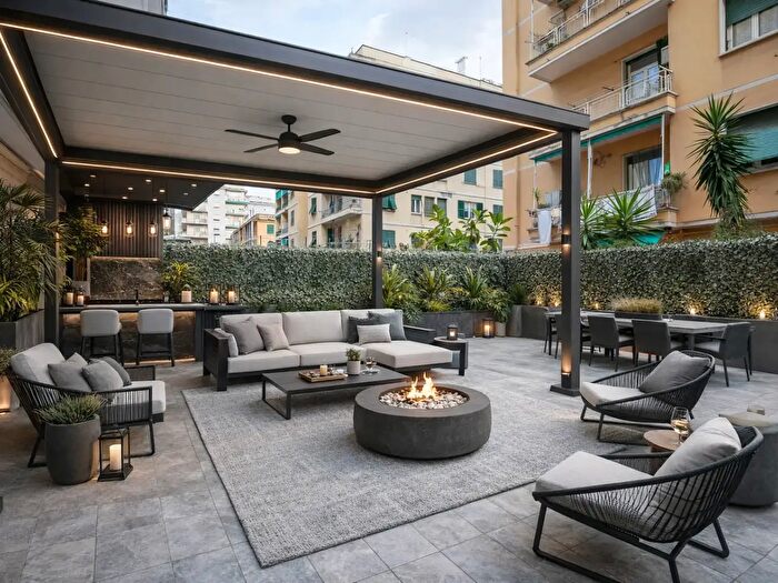 Appartamento con 6 locali in vendita in Corso Alessandro De Stefanis, Genova