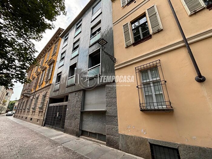 Appartamento quadrilocale in vendita in Via Luigi Canina, Casale Monferrato