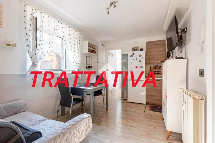 Appartamento bilocale in vendita in Via Andrea Verga, Roma