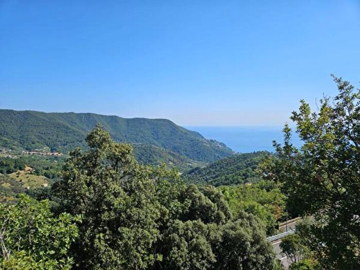 Casa con 6 locali in vendita in Via Aurelia, Moneglia