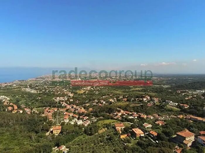 Casa con 6 locali in vendita in Via Numa Campi, Livorno