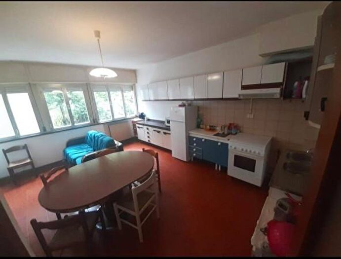 Appartamento con 6 locali in vendita in Urbino