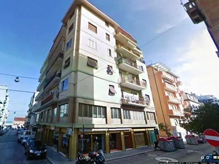 Appartamento trilocale in vendita in Falconara Marittima