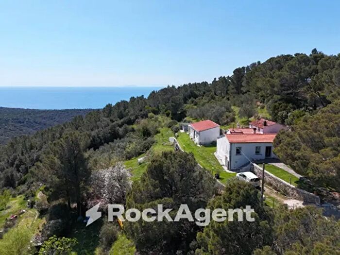 Casa quadrilocale in vendita in Via delle Vignacce, Livorno