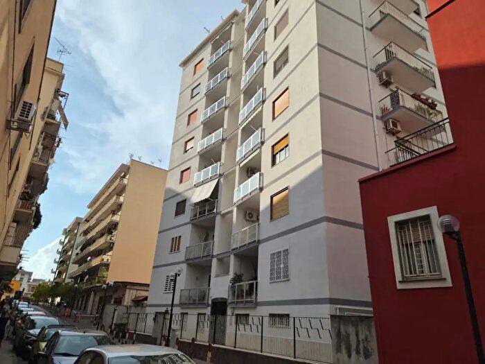 Appartamento con 5 locali in vendita in Via delle IV Giornate, Torre Annunziata