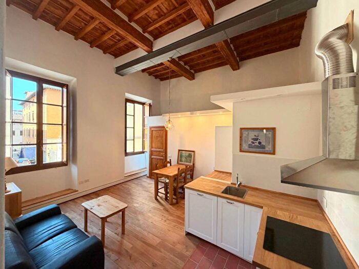 Appartamento trilocale in affitto in Via di San Pier Maggiore, Sant'Ambrogio, Firenze