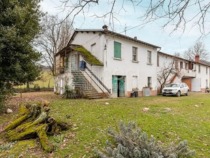 Casa con 13 locali in vendita in Via Vallette, Casalfiumanese