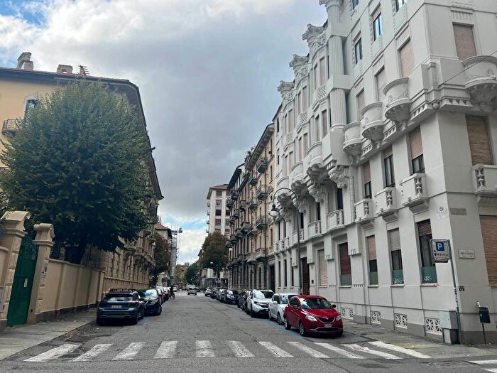 Appartamento quadrilocale in affitto in Via Giambattista Vico, Crocetta, Torino