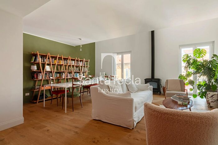 Appartamento trilocale in vendita in Via Paolo Sarpi, Milano