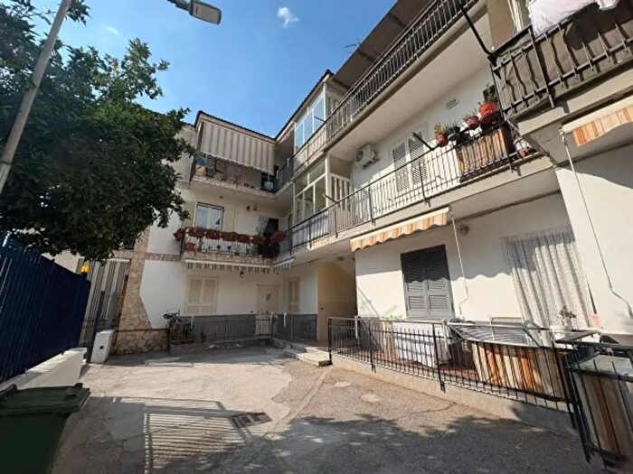 Appartamento trilocale in vendita in Vico Vittorio Emanuele III, Casalnuovo Di Napoli