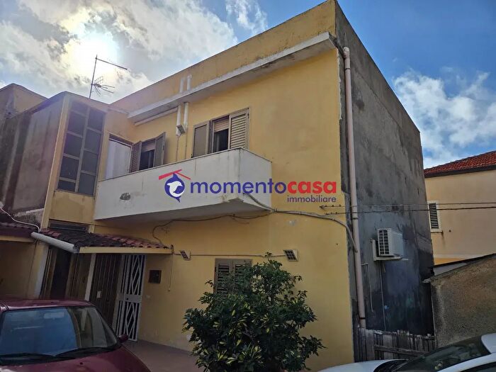 Casa con 7 locali in vendita in Via Baraccamento, Montebello Jonico