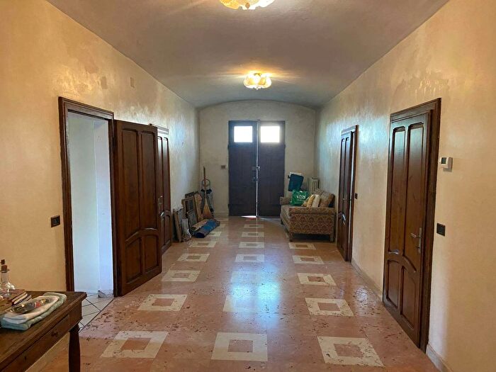 Casa in vendita in Rolo