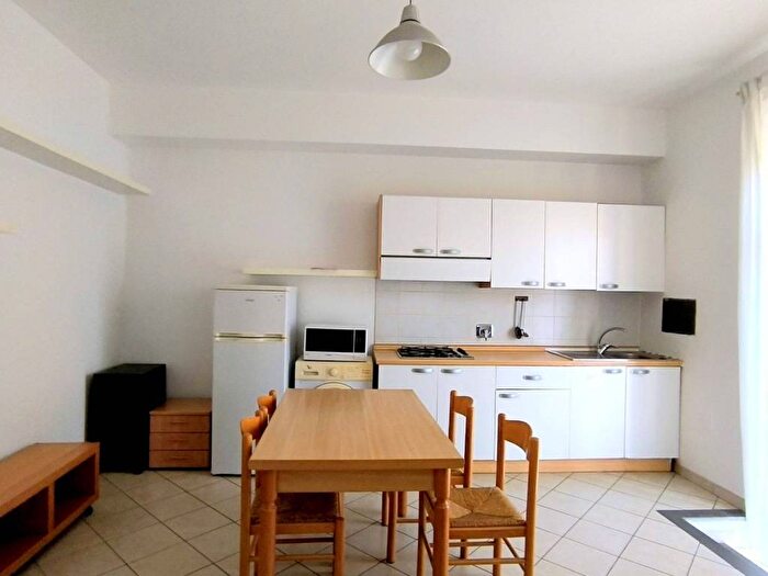 Appartamento bilocale in affitto in Via Giovanni Fabbroni, Leopoldo Vittorio Emanuele Statuto, Firenze