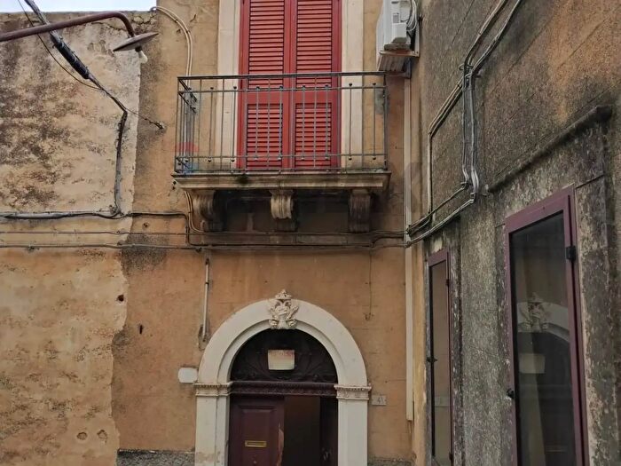 Casa quadrilocale in vendita in Via Po, Vizzini