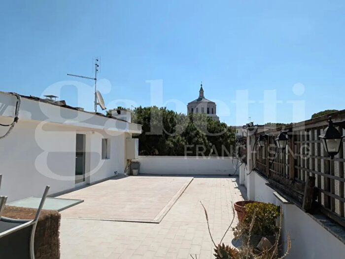 Appartamento bilocale in vendita in Viale Leonardo da Vinci, Roma
