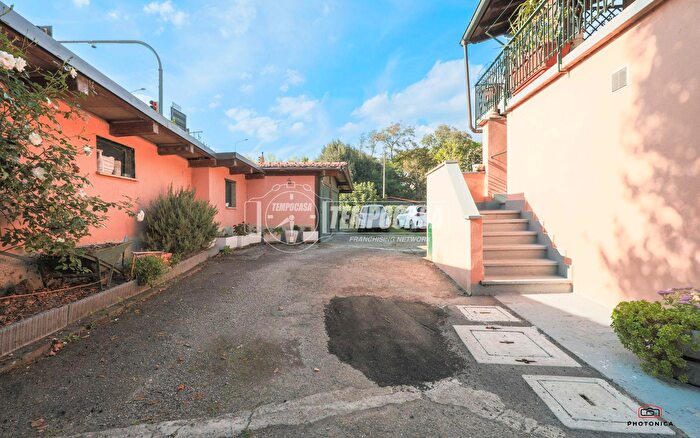 Appartamento trilocale in vendita in Via Carlo Pisacane, Imola