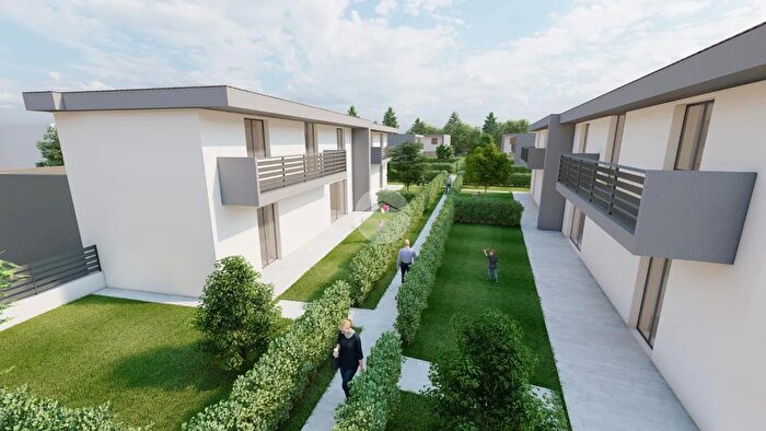 Casa con 5 locali in vendita in Via l Menegazzoli, Lonato