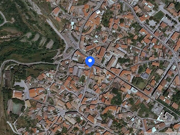 Appartamento con 7 locali in vendita in Piazza Nino Sistu, Isili