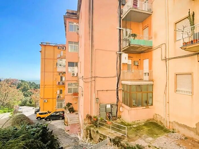 Appartamento con 5 locali in vendita in Via Crispi, Agrigento