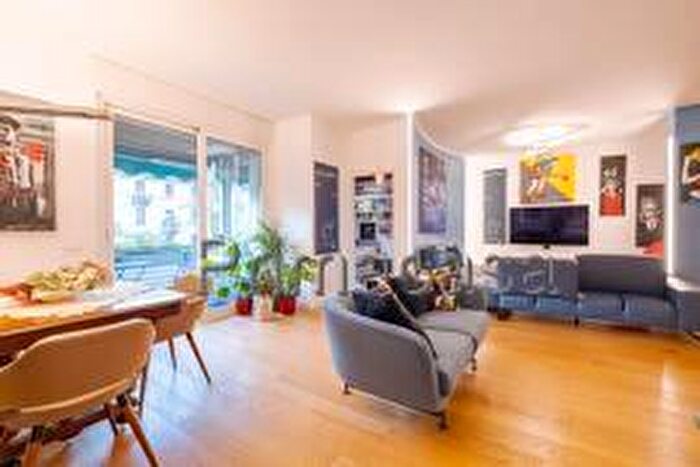 Appartamento con 5 locali in vendita in Via Amedeo dAosta, Milano