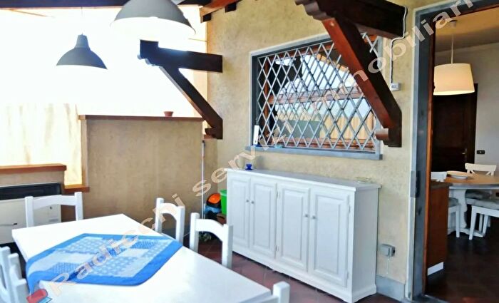 Casa con 5 locali in affitto in Via Ammiraglio Morin a, Forte Dei Marmi