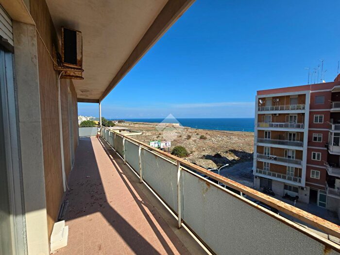 Appartamento con 5 locali in vendita in Viale Sicilia, Siracusa