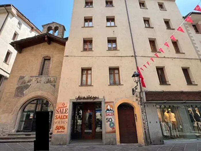 Appartamento trilocale in vendita in Via JeanBaptiste De Tillier, Aosta