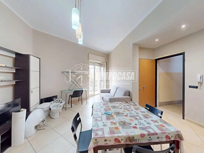 Appartamento quadrilocale in vendita in Via Giuseppe Parini, Lecce